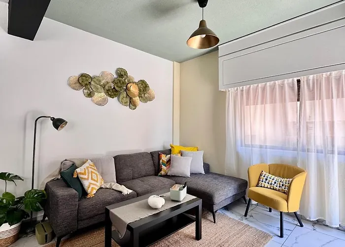 Lighthouse - Mackenzie * Larnaka