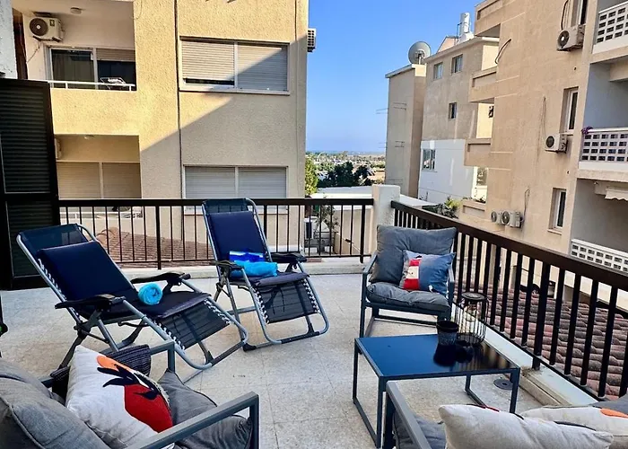 Lighthouse - Mackenzie Appartement Larnaca